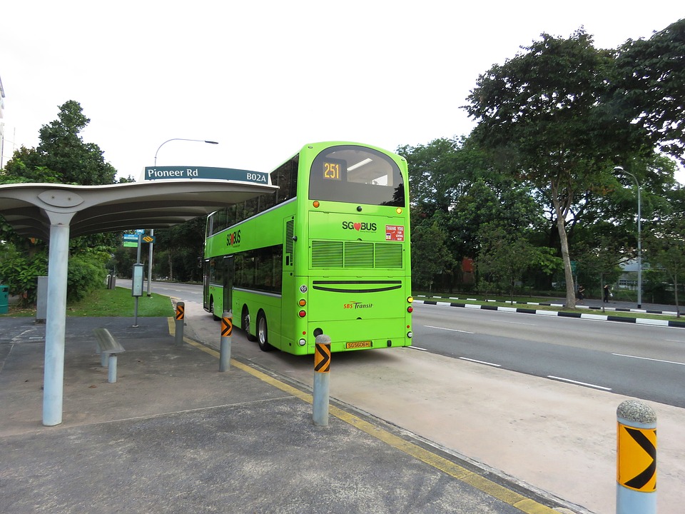 bus-2460483_960_720